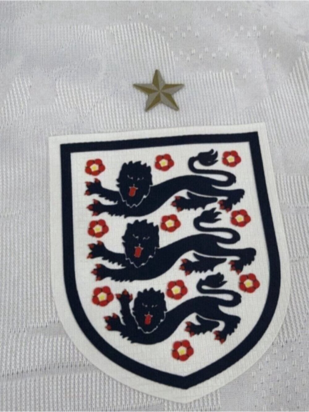 Jude Bellingham White 2026 World Cup Soccer Jersey - Picture 3 of 4